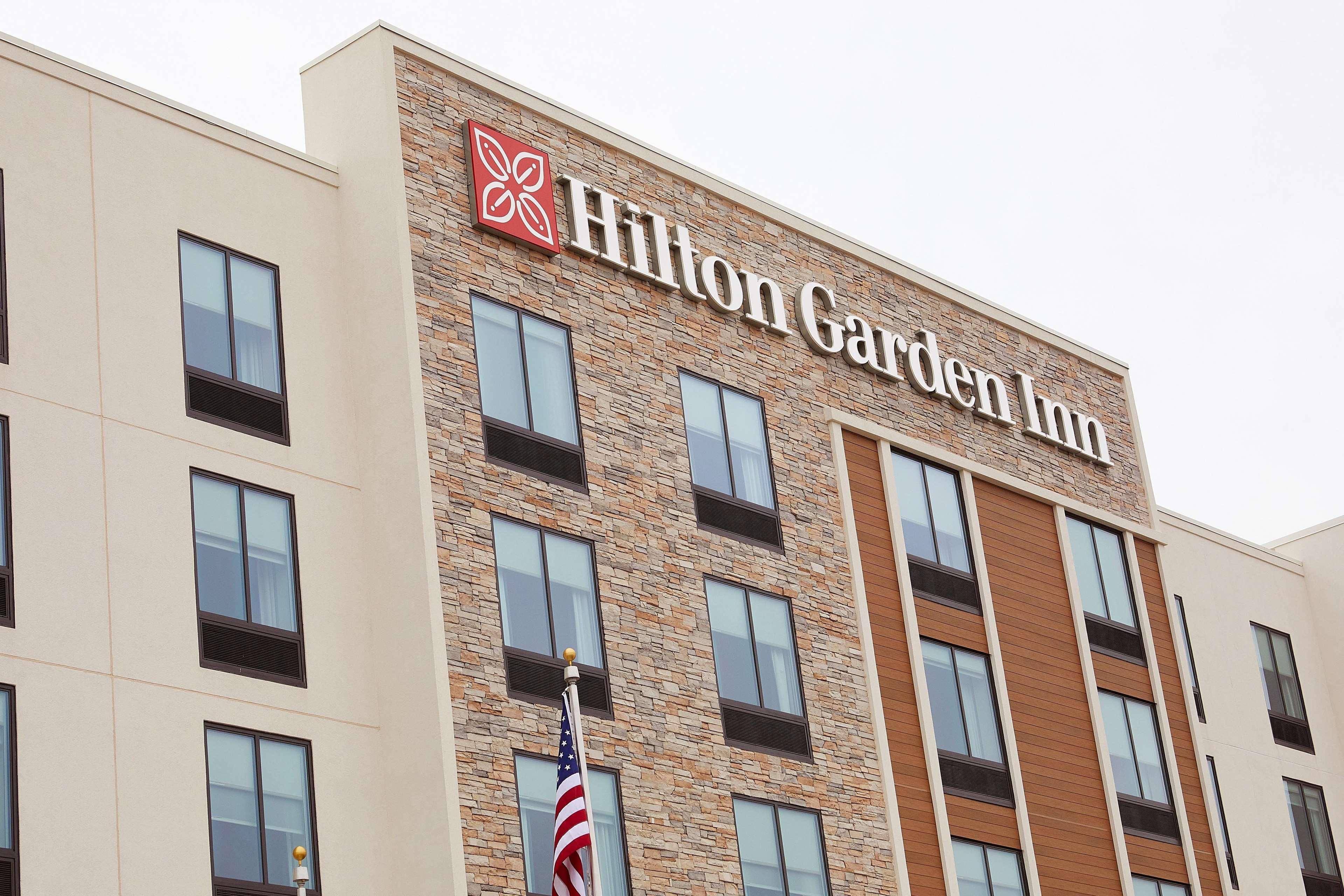 Hilton Garden Inn Элизабеттаун Экстерьер фото