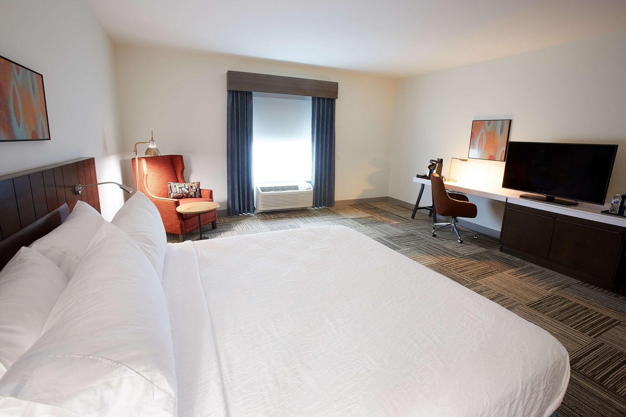 Hilton Garden Inn Элизабеттаун Экстерьер фото